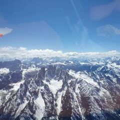 Flugwegposition um 12:01:21: Aufgenommen in der Nähe von Toblach, Autonome Provinz Bozen - Südtirol, Italien in 4042 Meter